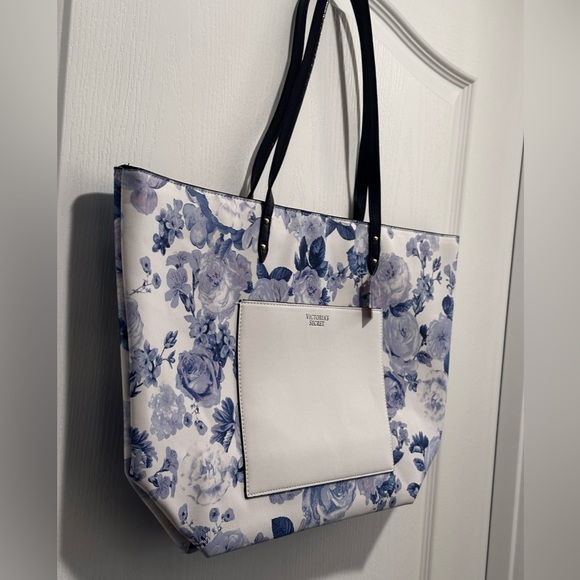 Victoria Secret Tote Bag with Large Handle and external Pouch - Picture 4 of 10